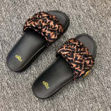 YFS6 shoes man and women slippers with all packaging