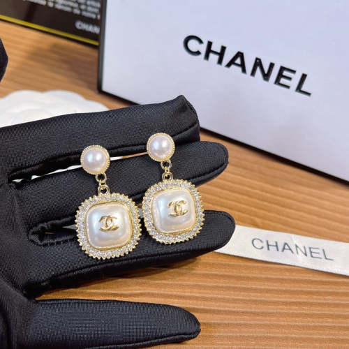 CE723      Women fashion earrings