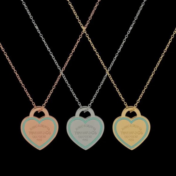 TN063 Women's heart-shaped stainless steel necklace jewelry