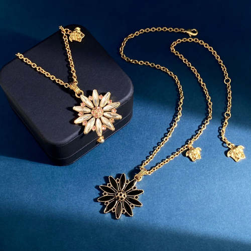 VSN2 New Necklace Brass Gold Plated Jewelry Flower Size 3.2CM