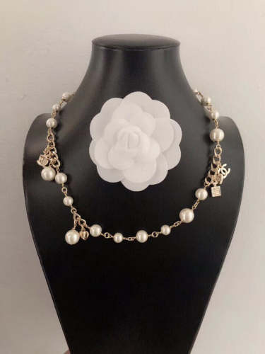CHN78   Perfume bottle Pearl necklace,2 used necklace (can also be wound 2 times as a bracelet)   Jewelry
