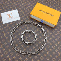 LVN026  Classic chequered suit    jewelry