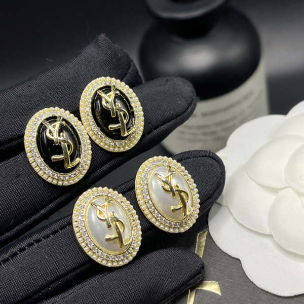 A985 Women's earring jewelry