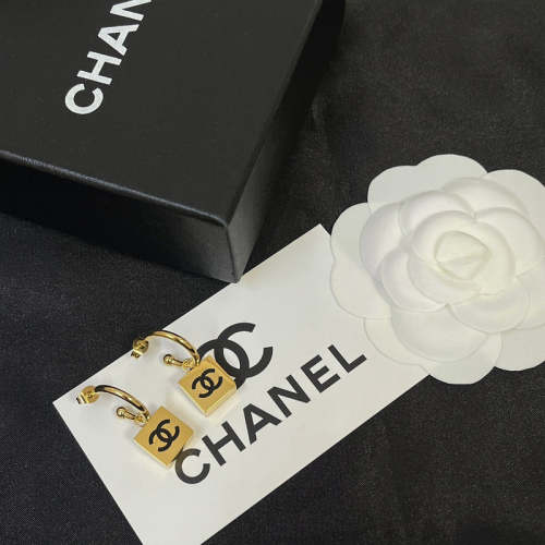 A984   Women's block earring jewelry