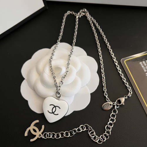 X500   Women's heart-shaped flower drop oil necklace  jewelry