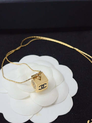 X294   Titanium steel women's square necklace jewelry