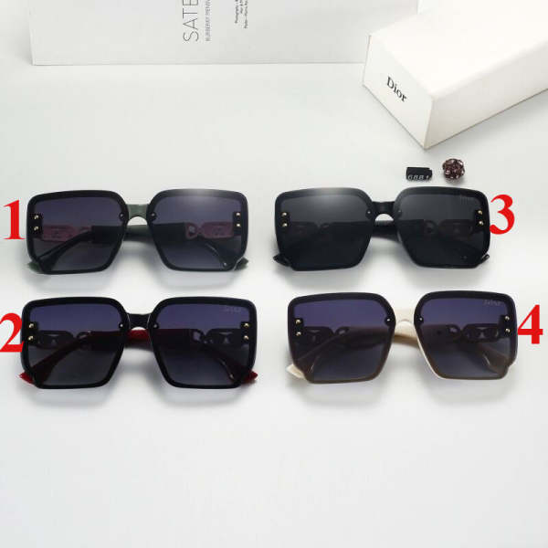 6881 Sunglasses with box