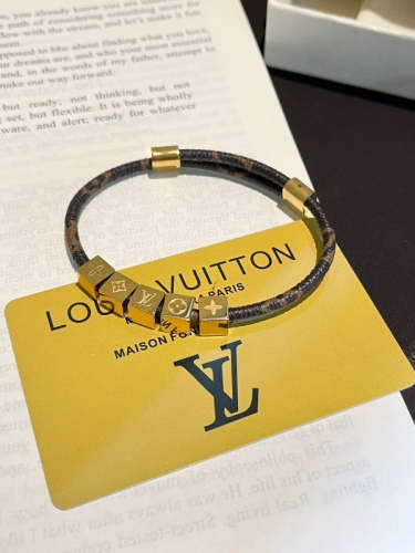S473  Women's Titanium Steel Bracelet Jewelry