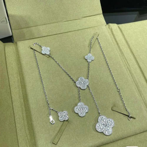 VAN45  New women's full diamond six flower necklace jewelry