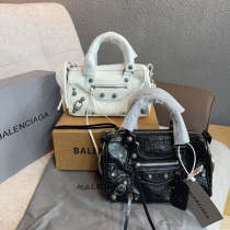 MBP1 bag 21-10-12CM Handbag MBP1 bag 21-10-12CM Handbag