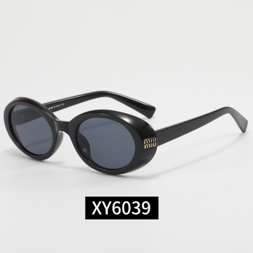 6039  Sunglasses with box