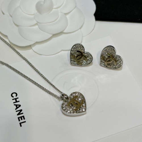 CHN109  Women's 26P Full Diamond Love Double C Earrings Necklace Set Jewelr