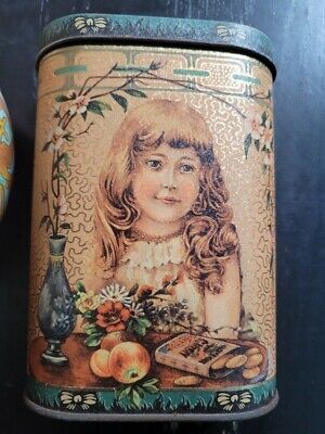 Vintage Salon Face Powder  & Daher Famous Biscuit Co. Homemade Ginger Wafers Tin