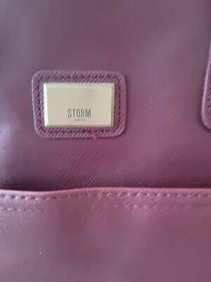 Storm London Kettle Bag Burgundy With Shoulder Straps Medium Size