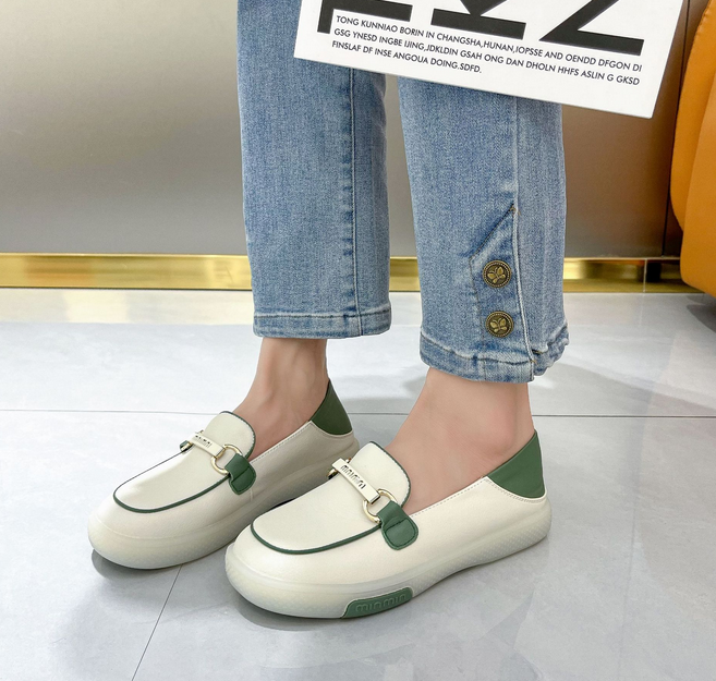 Genuine leather small white shoes for women 2023 new soft sole single shoes, two bean shoes for women, one foot Slip-on shoe, comfortable flat sole