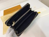 LV ZIPPY WALLET M69794
