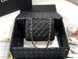 CHANEL MINI FLAP BAG A35200 17cm