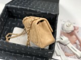 CHANEL MINI FLAP BAG A35200 17cm