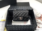 CHANEL MINI FLAP BAG A35200 17cm