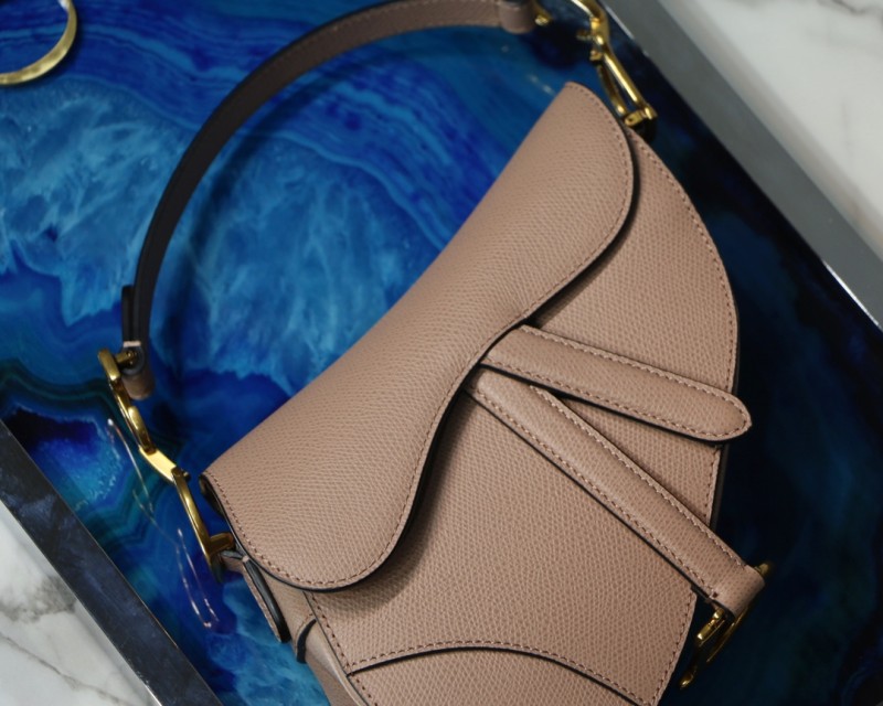 Dior Saddle25