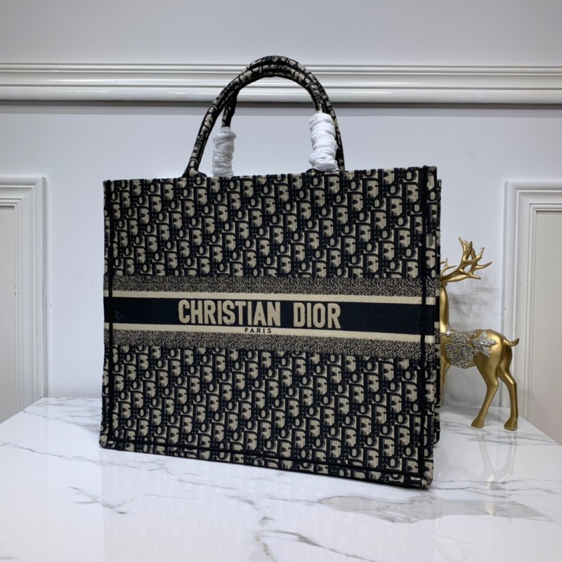 Dior Book Tote 36cm e 41cm73