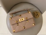 Garavani Roman Stud
