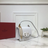Borsa VLTN  VSLING 0005  p650  18 x 16 x 8,5 cm