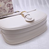DIOR Bobby p850   27x19,5x8CM