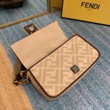 Borsa Fendi modello 8BR600