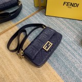 Fendi Baguette 8BS600 26x15x6cm 3
