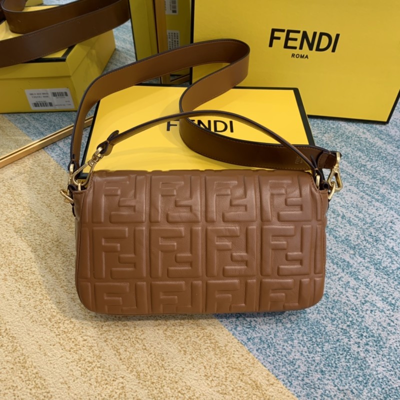 Fendi Baguette 8BS600 26x15x6cm 4