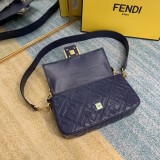 Fendi Baguette 8BS600 26x15x6cm 3