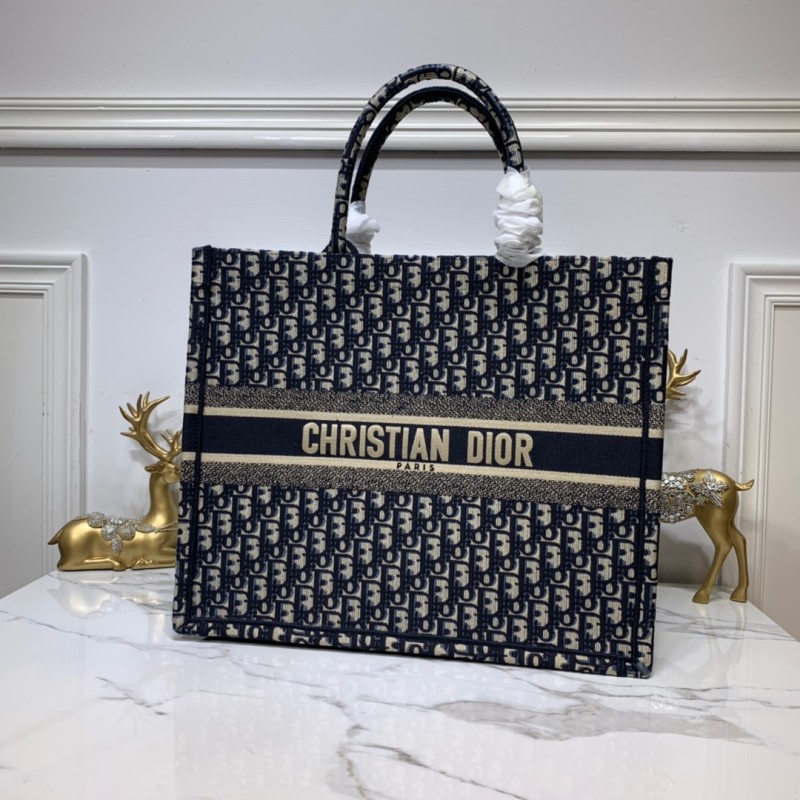 Dior Book Tote 36cm e 41cm34