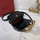 Borsa VLTN p700  MAXI V0032 18 x7,5 x12,5cm