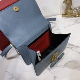 Borsa VLTN  VSLING 0005  p650  18 x 16 x 8,5 cm
