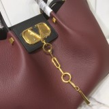 Borsa VLTN Garavani Escape 0099 p800 41x25x18 cm