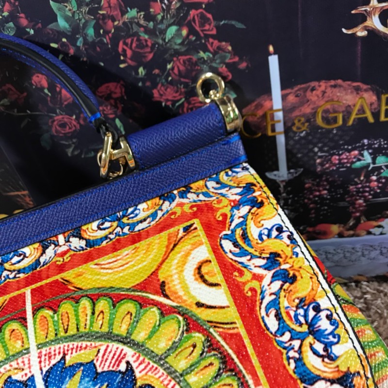 Dolce & Gabbana  33020419 size25X20X12cm