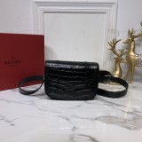 Borsa VLTN p700  MAXI V0032 18 x7,5 x12,5cm