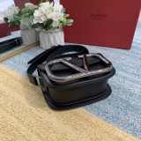 Borsa VLTN p700  MAXI V0032 18 x7,5 x12,5cm