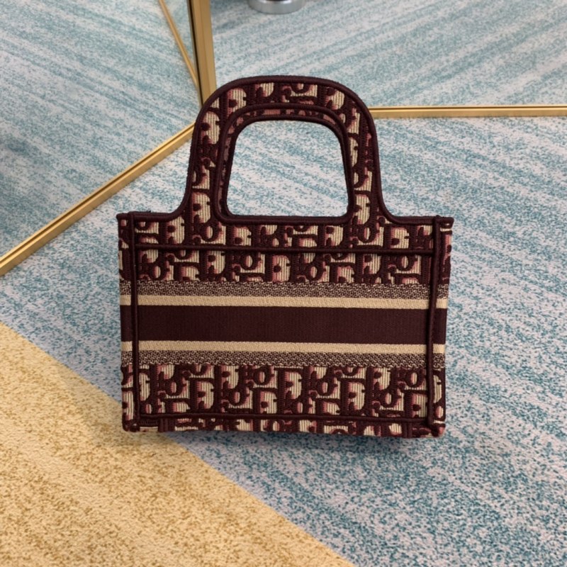 Dior Book Tote 23x17x7cm010