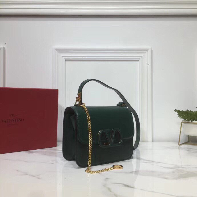 Borsa VLTN  VSLING 0005  p650  18 x 16 x 8,5 cm