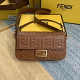 Fendi Baguette 8BS600 26x15x6cm 4