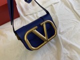 Borsa VLTN modello 1011s007