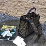 FendIconic Peekaboo XLITE 30X15X26cm  8882AGN680