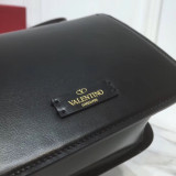 Borsa VLTN  VSLING 0005  p650  18 x 16 x 8,5 cm