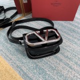 Borsa VLTN p700  MAXI V0032 18 x7,5 x12,5cm