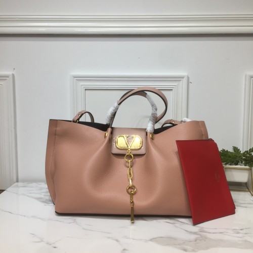 Borsa VLTN Garavani Escape 0099 p800 41x25x18 cm