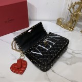 Borsa VLTN750  V0122  24x6,5x16cm