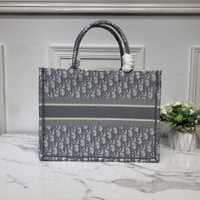 Dior Book Tote 36cm e 41cm43