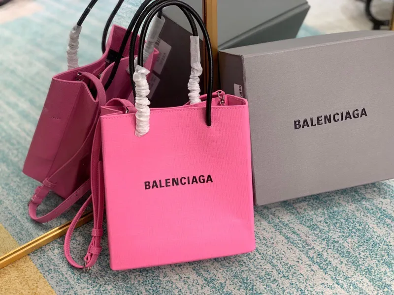 Borsa BLC p530BG  BG597858 19x20x9cm